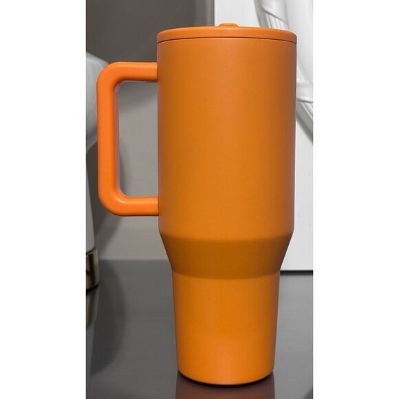 LIMITED EDITION HydroJug 40oz Traveler, TANGERINE - Picture 4 of 6